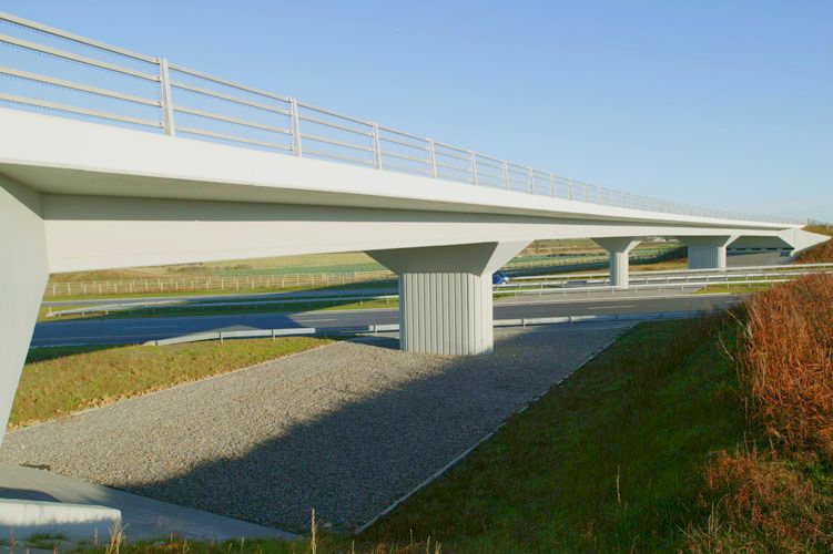 M1 Motorway and Bridges