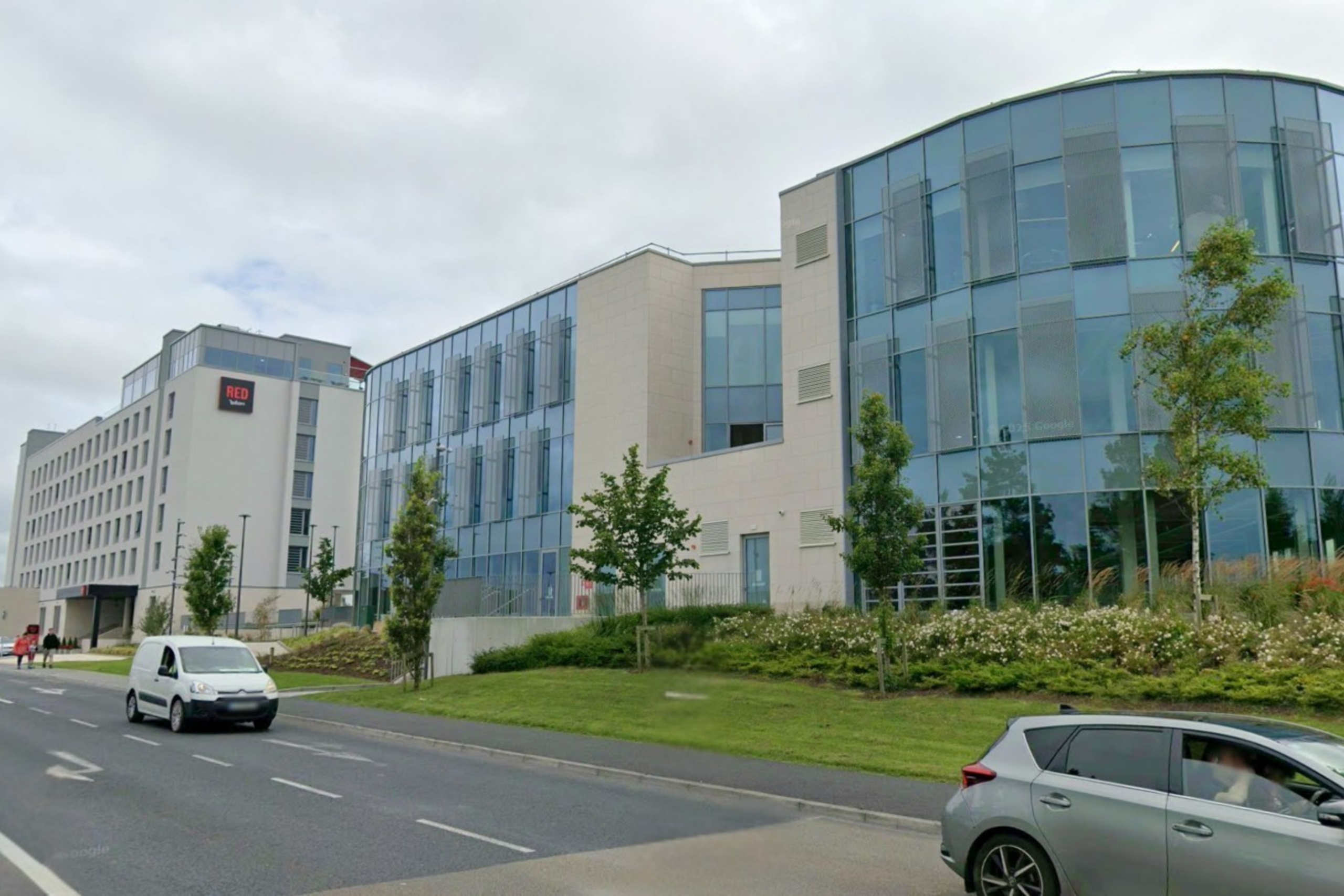 Office Blocks 2 + 3 & Radisson Red Hotel Crown Square